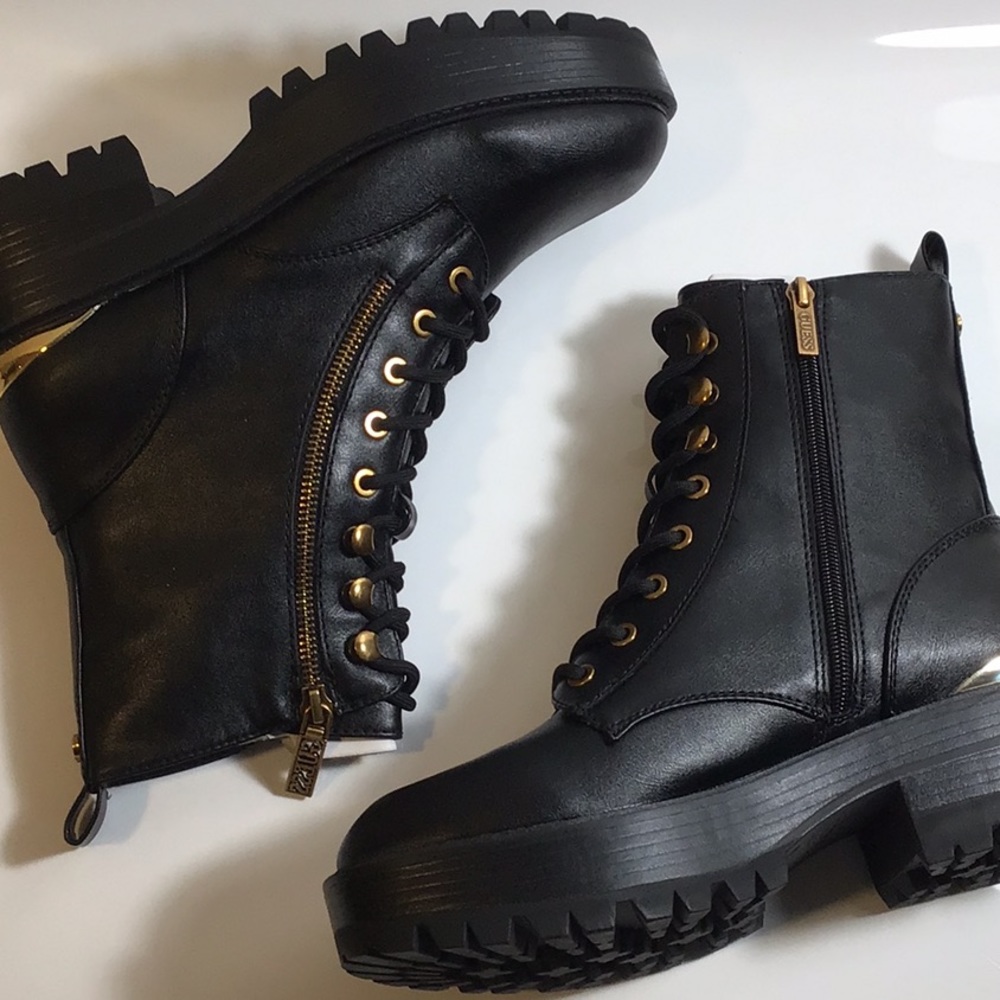 Guess Women’s Fearne Lug Sole Lace up Bootie Black Size 8-1/2 - Picture 3 of 7